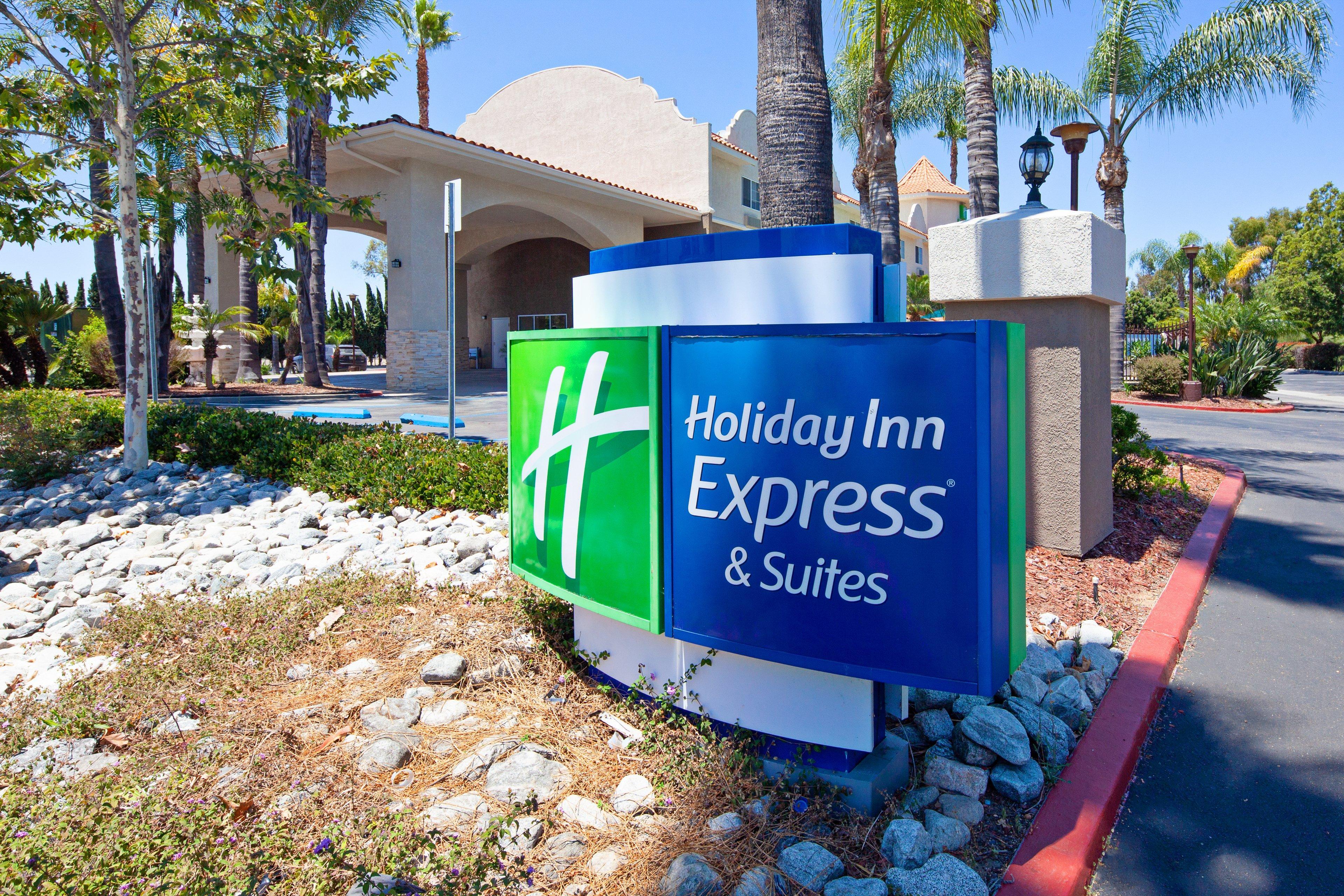 Holiday Inn Express Hotel & Suites San Diego-Escondido By Ihg Экстерьер фото