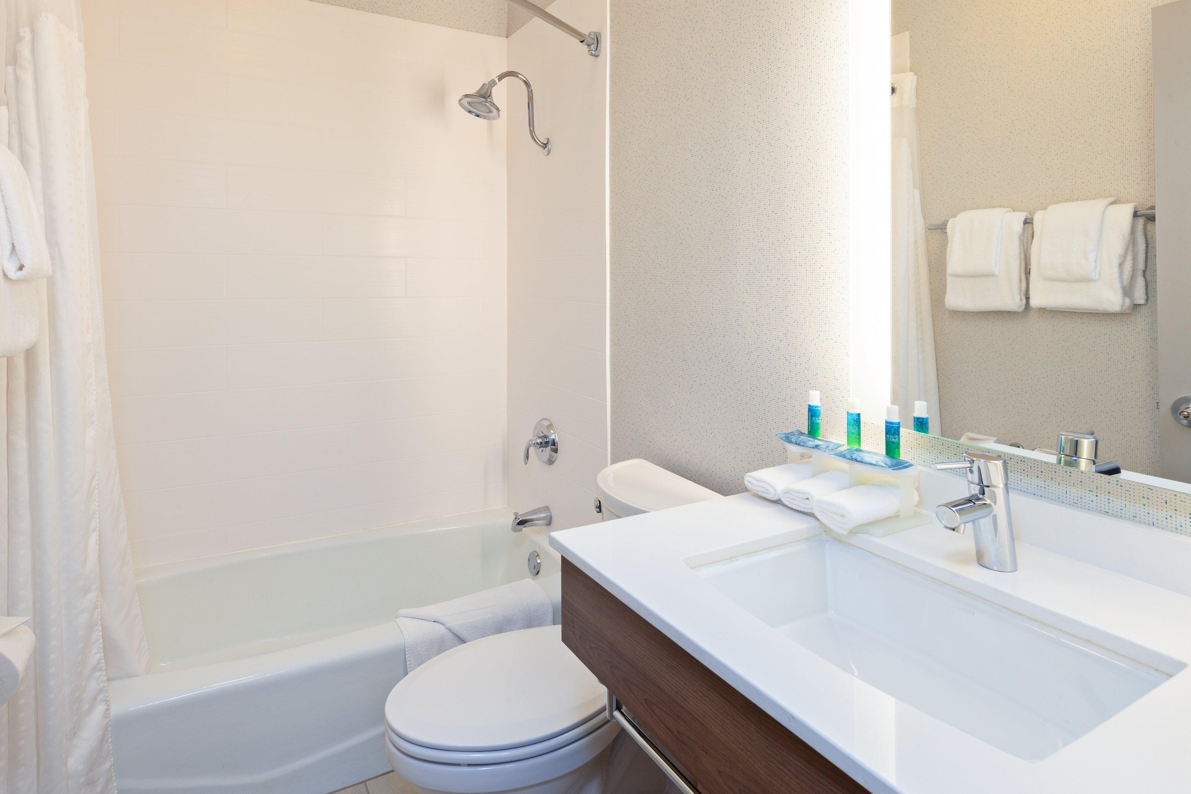 Holiday Inn Express Hotel & Suites San Diego-Escondido By Ihg Экстерьер фото