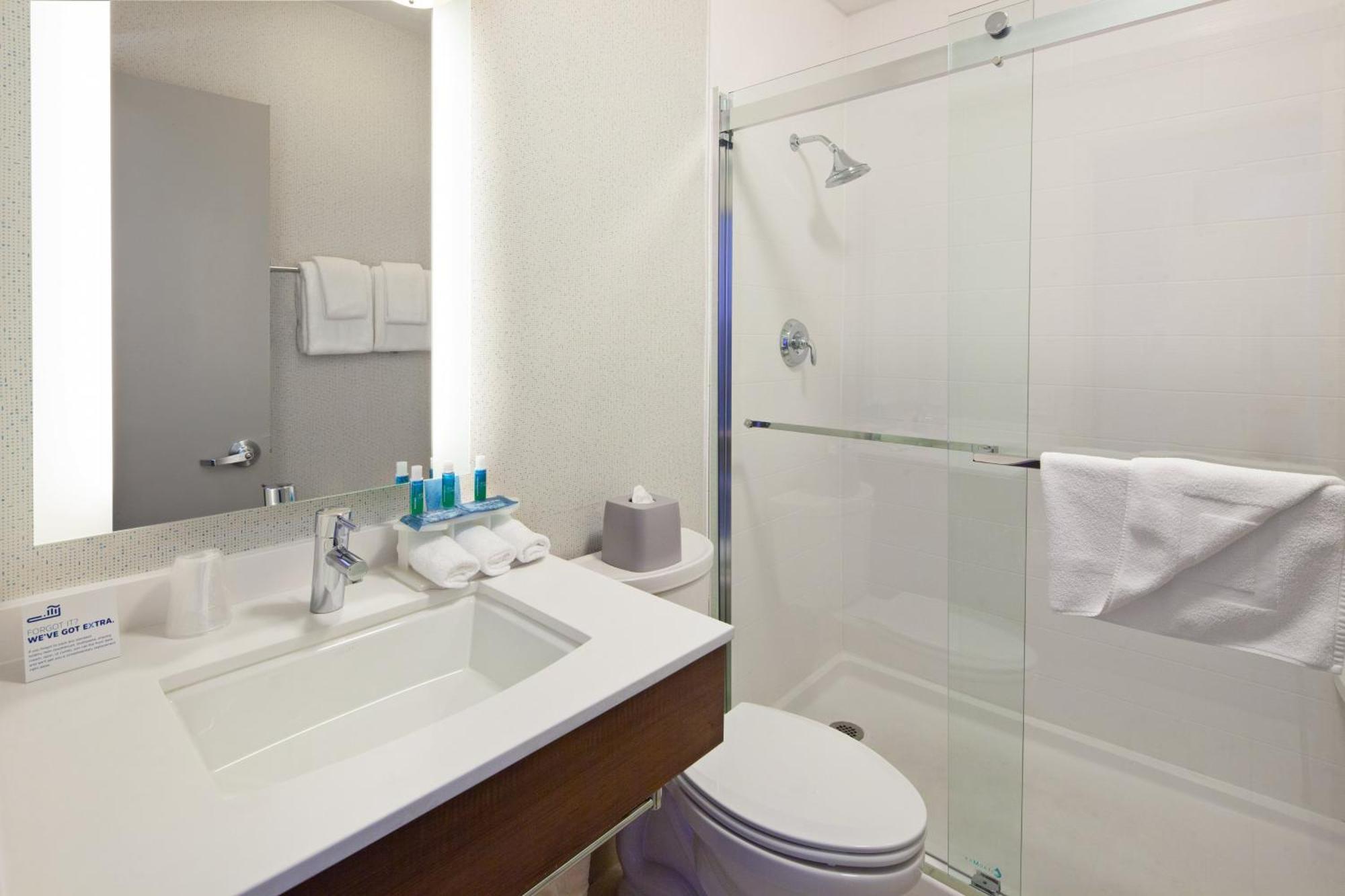 Holiday Inn Express Hotel & Suites San Diego-Escondido By Ihg Экстерьер фото